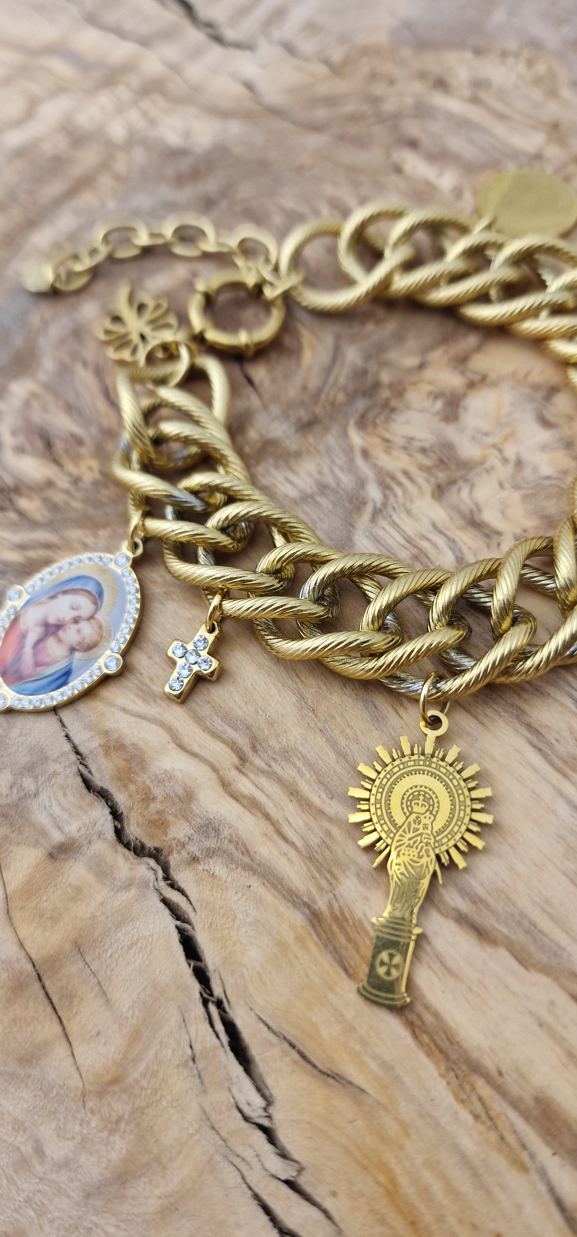 Pulsera Virgenes