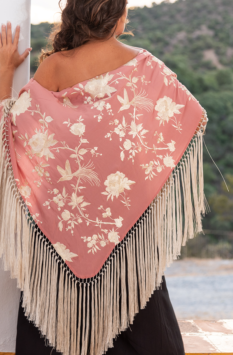 Manton Fandanguillo | Rosa nude