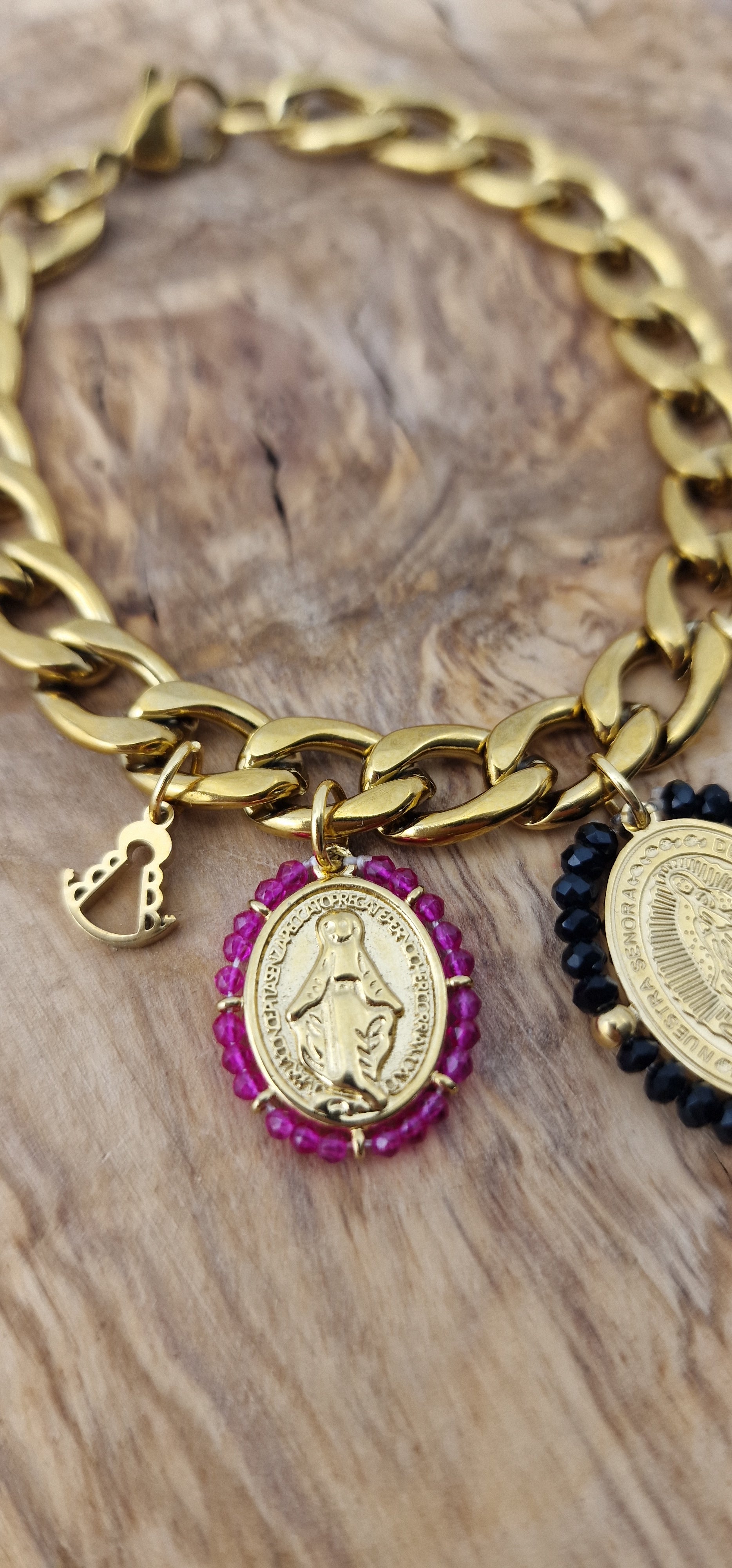 Pulsera Virgenes
